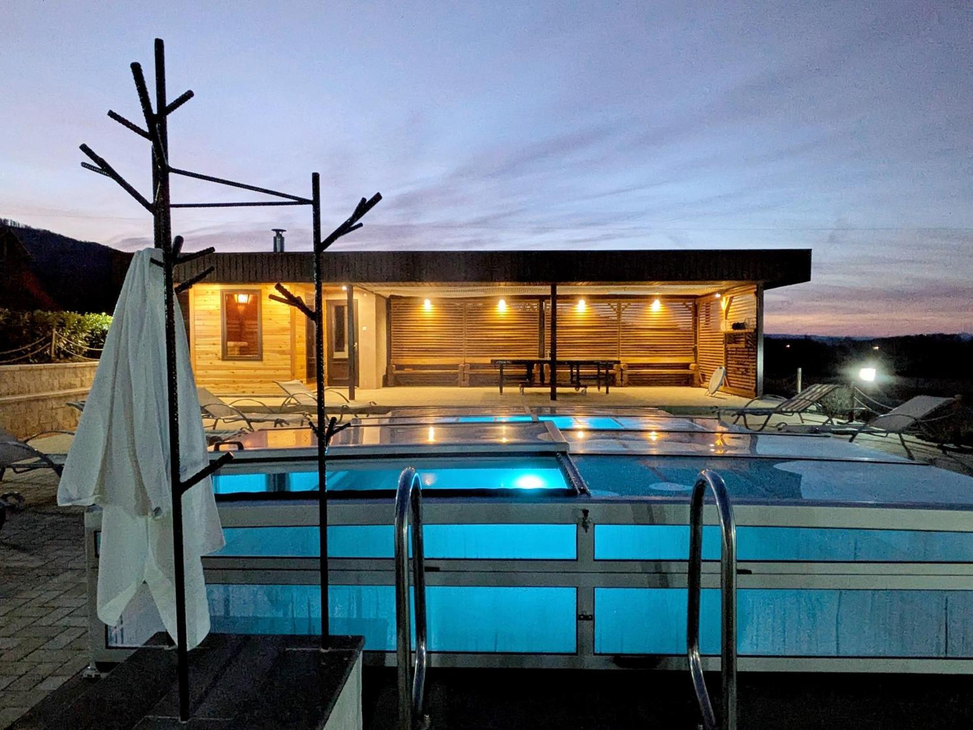 סובאטה Pallos Apartments מראה חיצוני תמונה